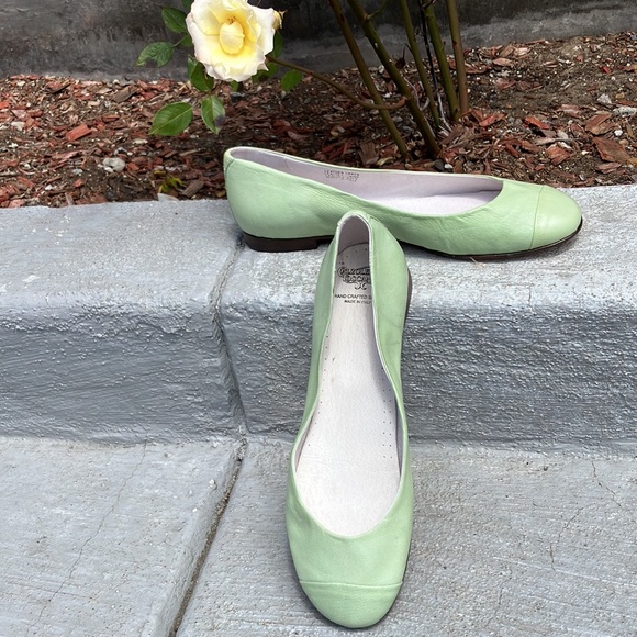 EUC Buttery Leather Calzoleria Toscana Cap-Toe Flats women size 39 - Picture 12 of 12